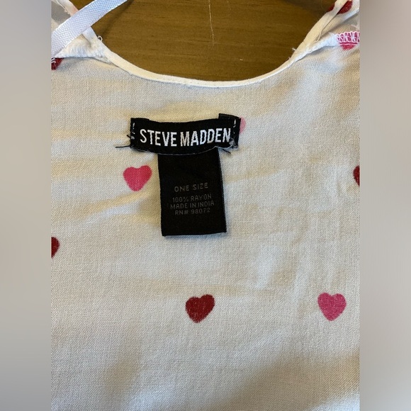 Steve Madden Cream Kimono with Pink and Red Hearts - Picture 3 of 4